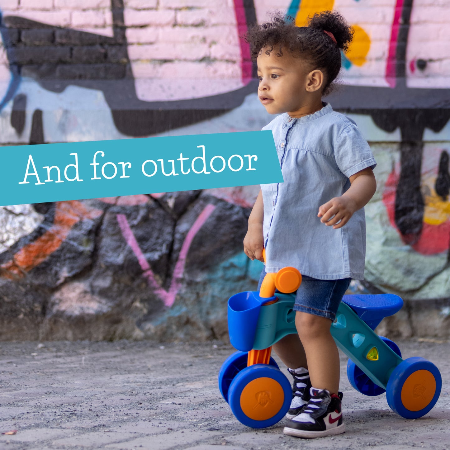ItsiBitsi Blocks ride-on with storage basket and play blocks that fit in frame