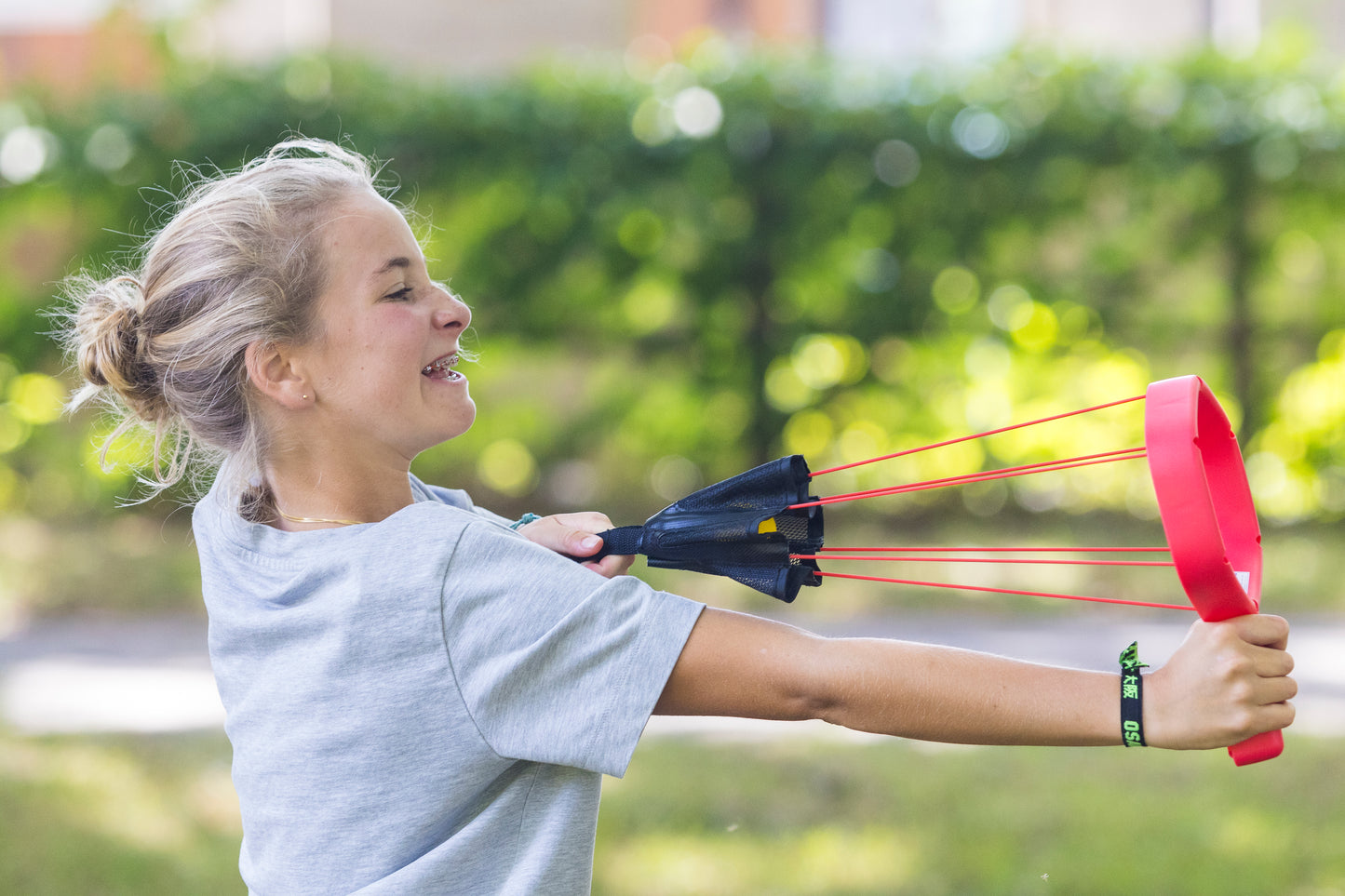 Dodgi shoot-and-catch game