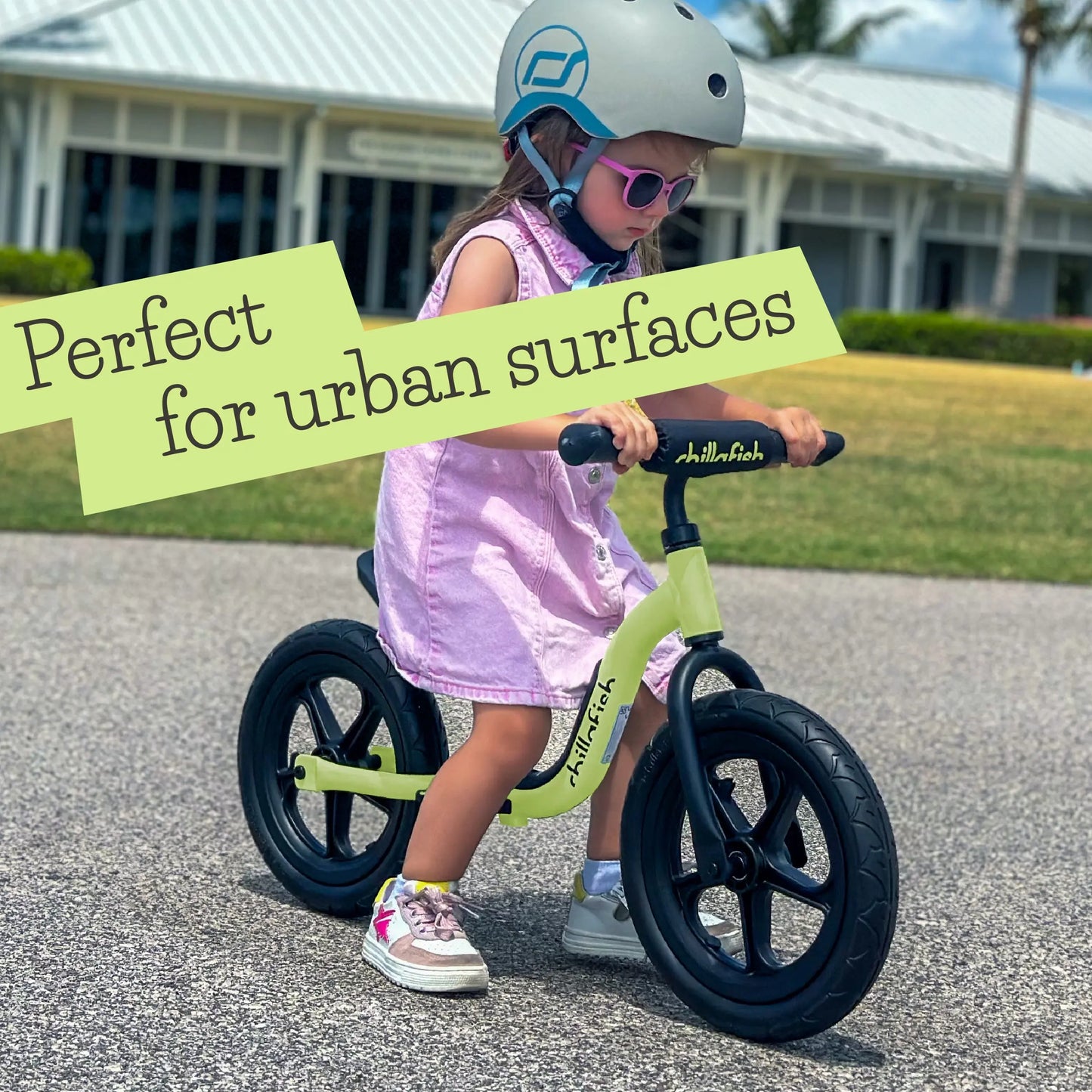Charlie Sport 12 inch Balance Bike with foot support and no-puncture rubber tires Pistachio
