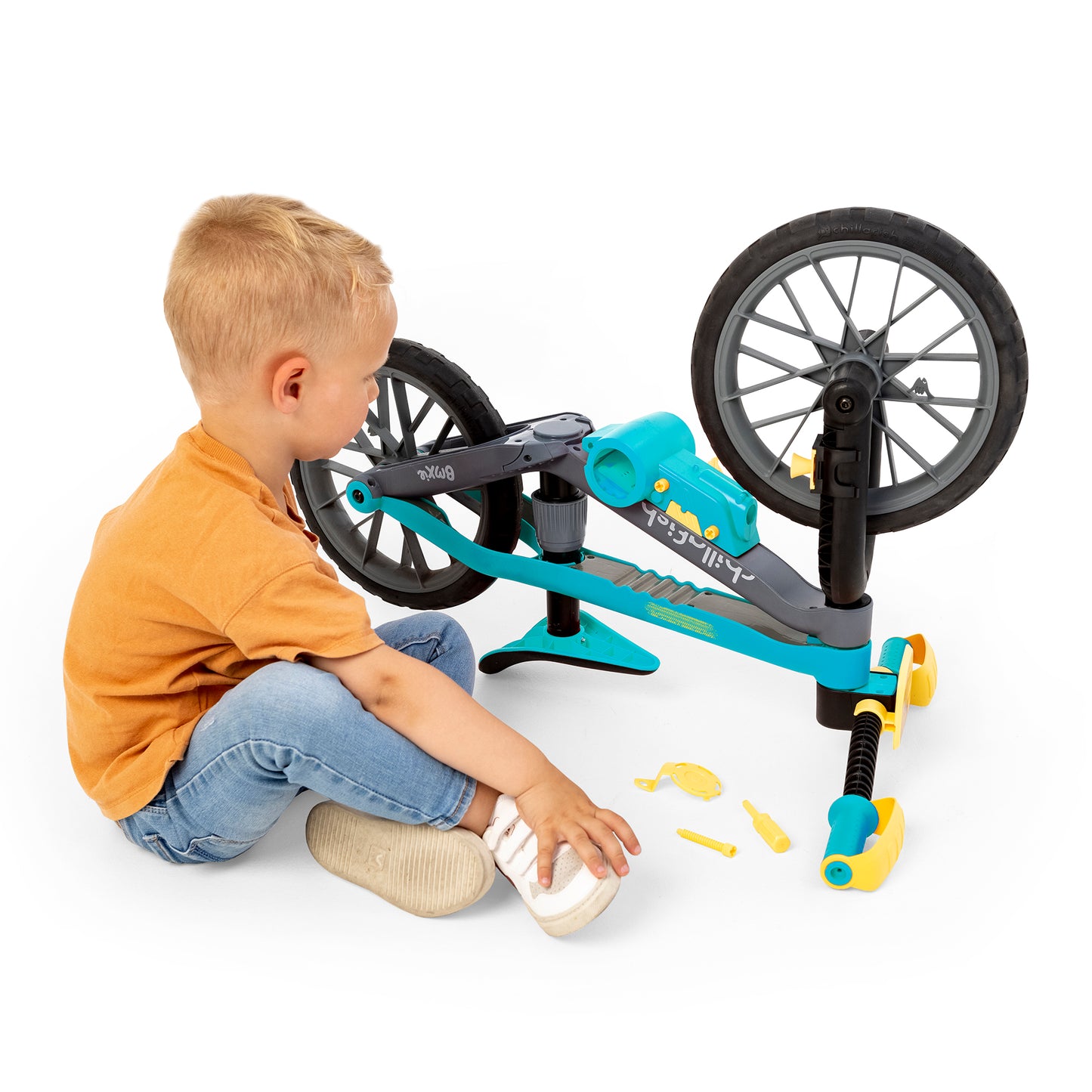 	Chillafish BMXie MOTO multi-play loopfiets met echte VROEM VROOEEEM geluiden en afneembare speelmotor, inclusief kindveilige schroeven en schroevendraaier, voor kinderen van 2-5 jaar.