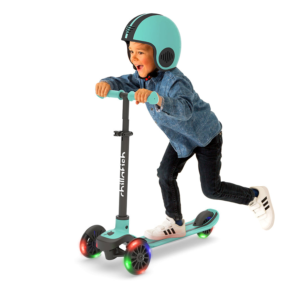 Scotti GLOW - 3-wheel lean-to-steer scooter with light-up wheels and twin-tip deck